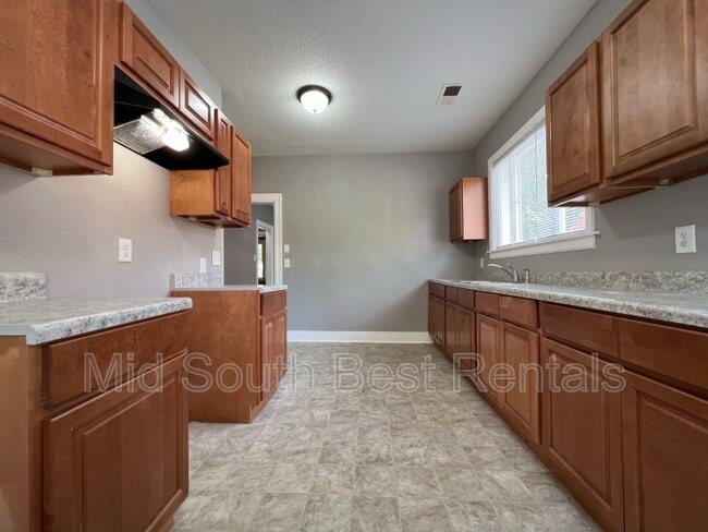 Building Photo - 3210 Lyndale Ave