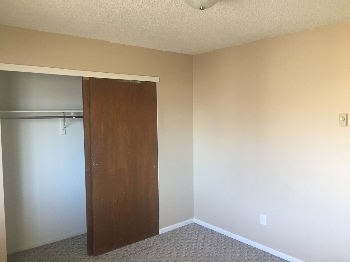 Foto principal - 2570 S McKinley St