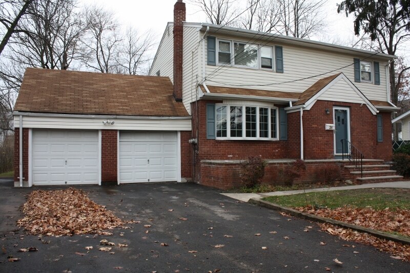 31 Farview Ter Unit 2, Paramus, NJ 07652 Apartments in Paramus, NJ