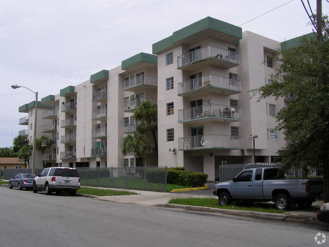 Building Photo - City View Apartments