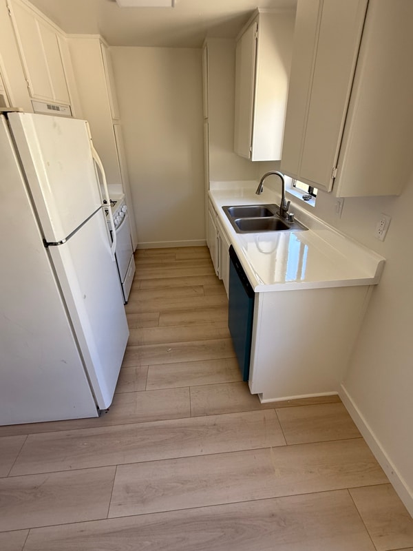 Foto del edificio - 14942 Burbank Blvd