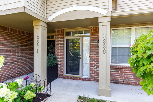 Foto del edificio - 3839 Norwich Dr