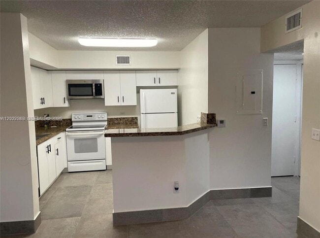 Building Photo - 3660 N 56th Ave
