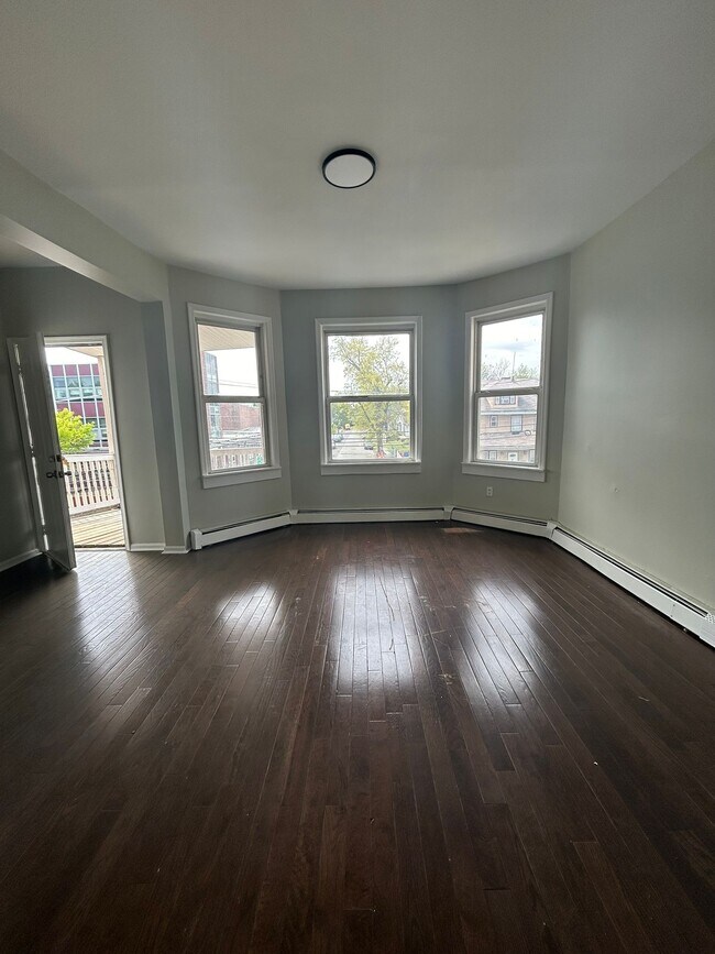 Building Photo - 34-36 Clinton Pl