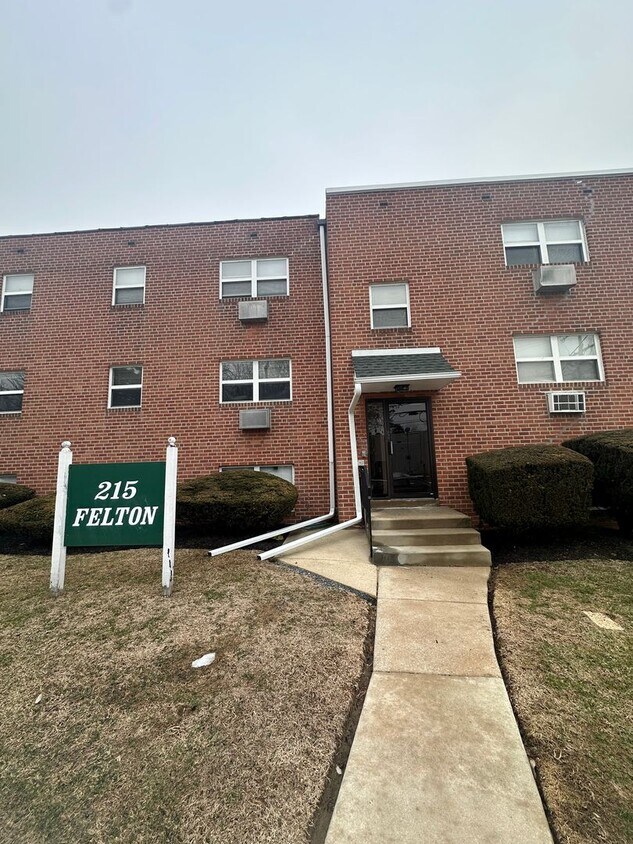 Photo - 215 Felton Avenue