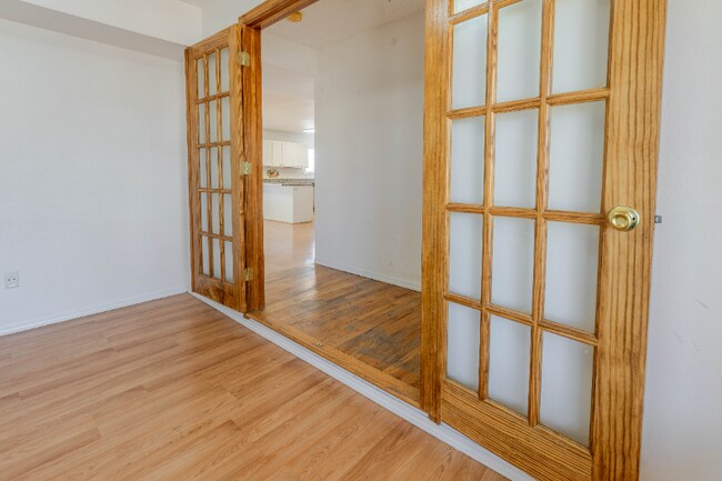 Building Photo - 6115 Fescue Dr