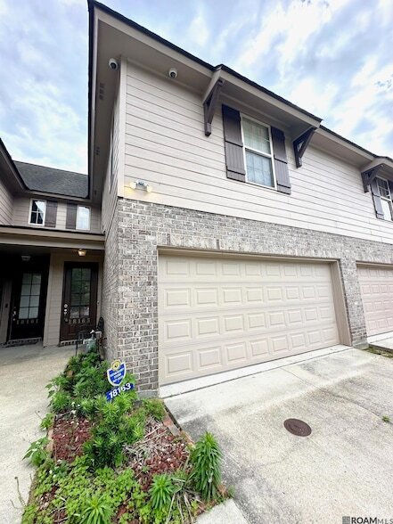 Foto del edificio - 18163 Pinehurst Dr
