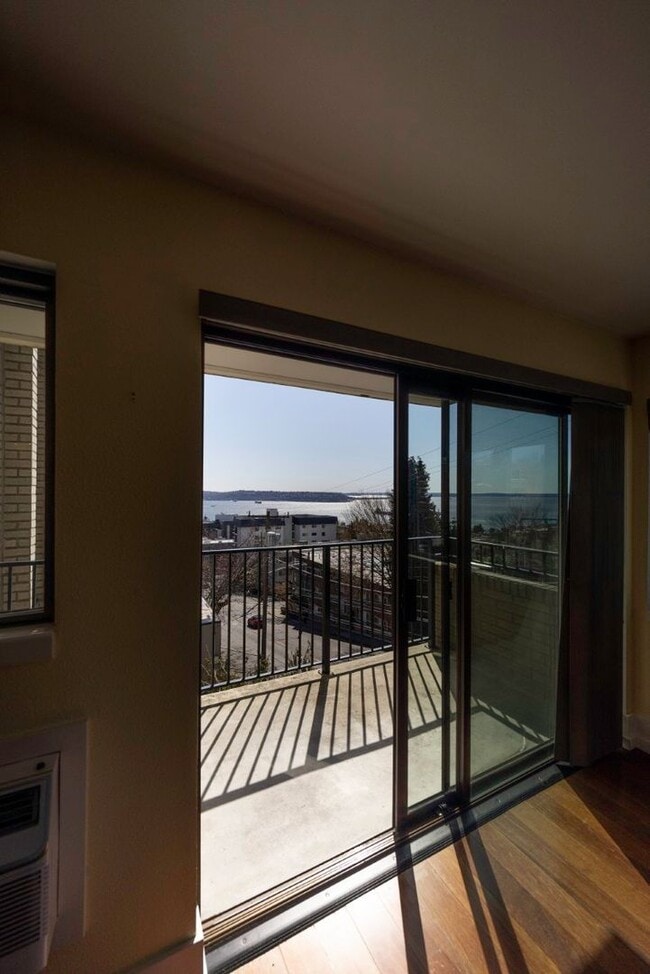Foto del edificio - 3Bd/1.75Ba Seattle Condo