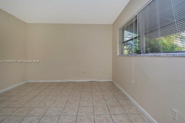 Foto del edificio - 2101 NE 68th St