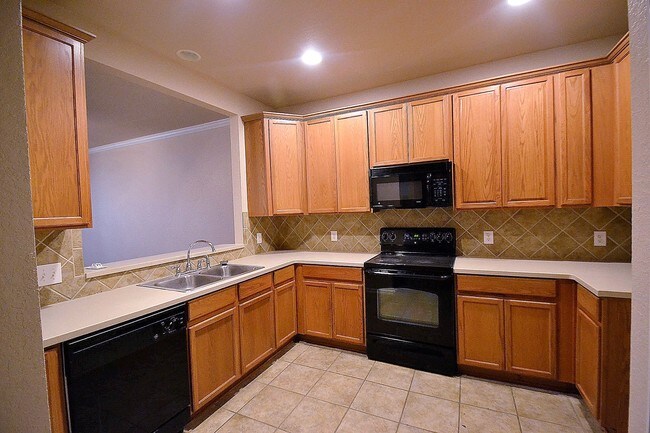 Building Photo - 2517 Grayson Way