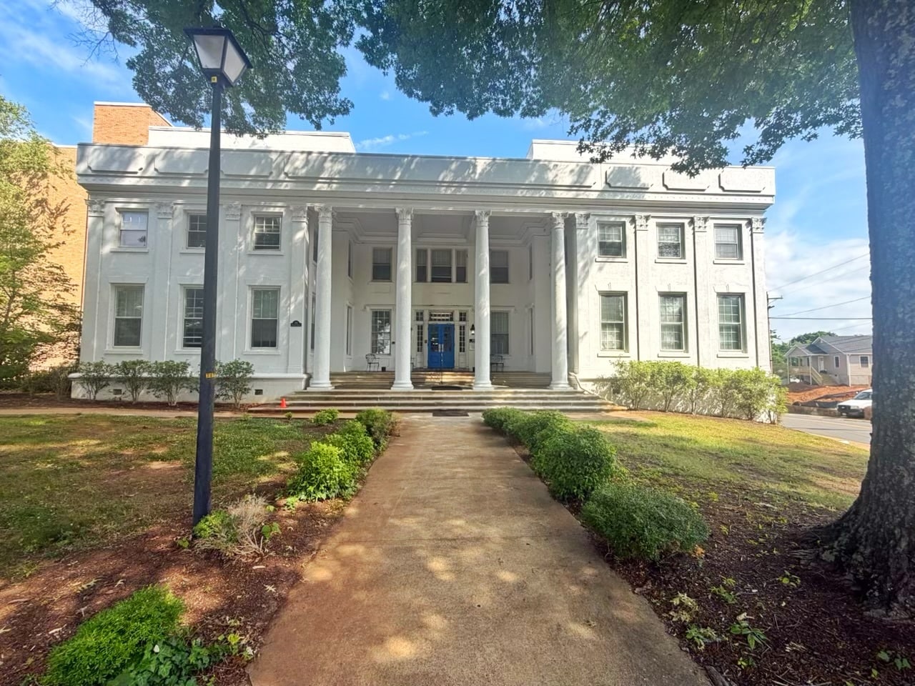 Elora Gardens Lynchburg - 701 Hollins St Lynchburg, VA 24504 ...