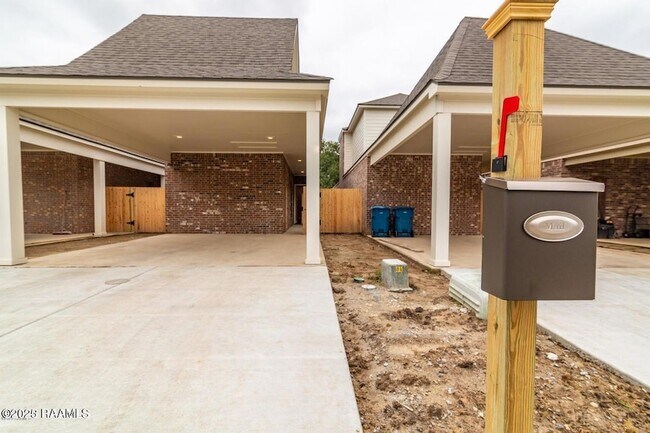 Foto del edificio - 108 Millie Park Dr