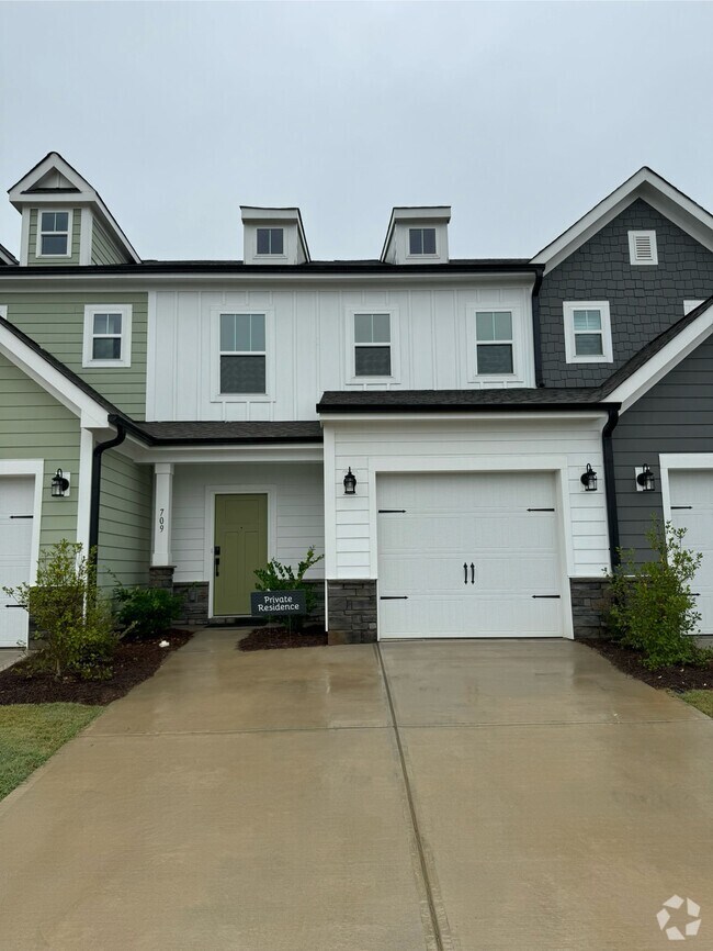 Clover Meadows Apartments for Rent with Hardwood Floors Clover, SC