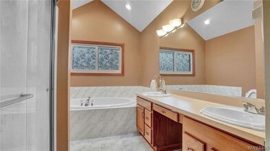 Building Photo - 83 Huntingwood Dr