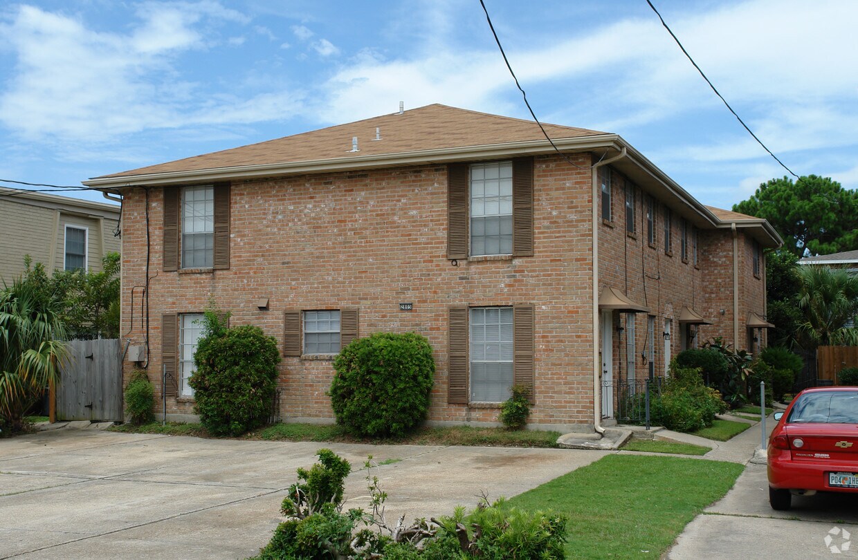 Primary Photo - 2805 Houma Blvd
