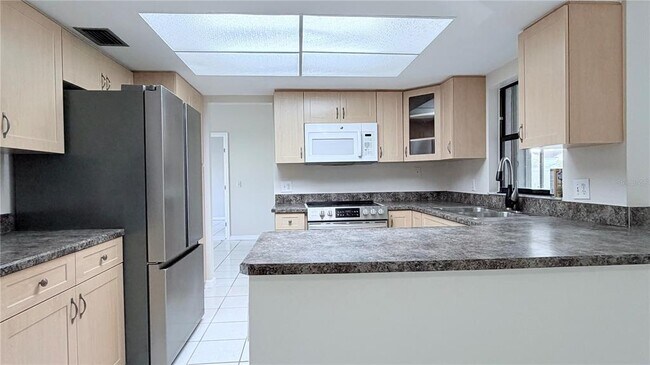 Foto del edificio - 11803 Classic Lake Way