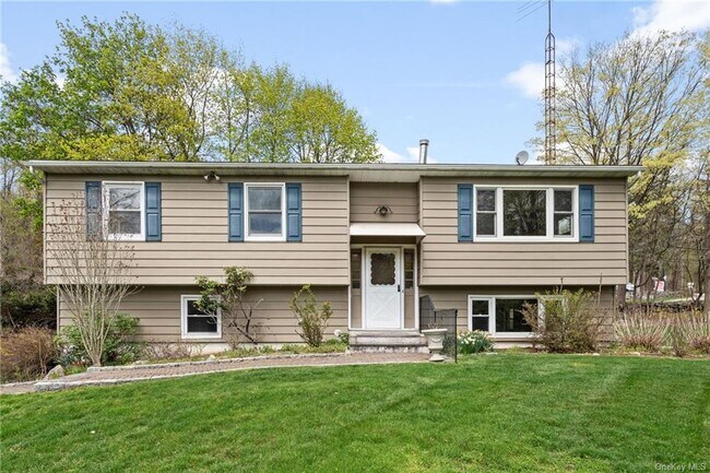 Foto del edificio - 155 Stoneleigh Ave