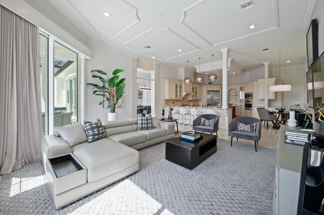 Building Photo - 81 Island Dr S