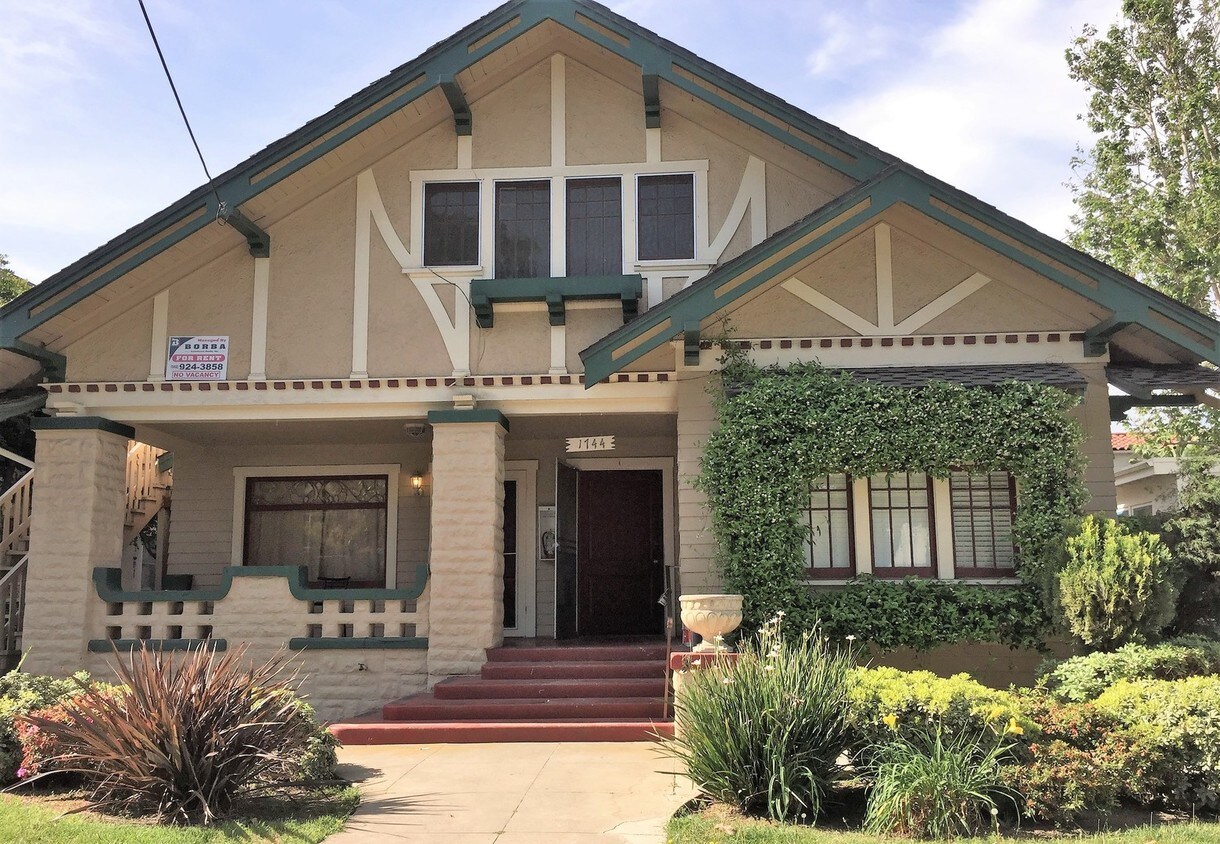 1744 E 2nd St Unit 4, Long Beach, CA 90802 Apartment for Rent in