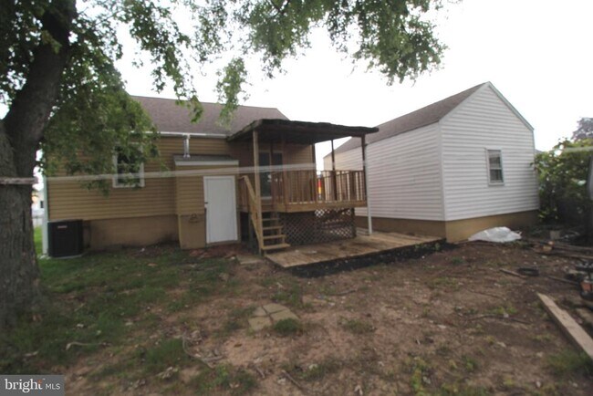 Foto del edificio - 548 S Marlyn Ave