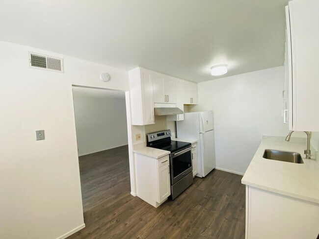 Foto del edificio - 50-52 Shoreline Cir