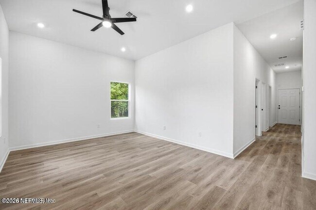 Foto del edificio - 12164 Lyons St