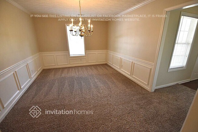 Building Photo - 2990 Lenora Springs Dr
