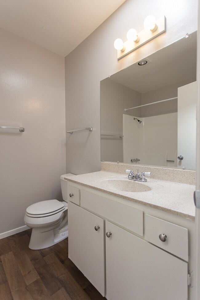 Building Photo - 432 Dominguez Way