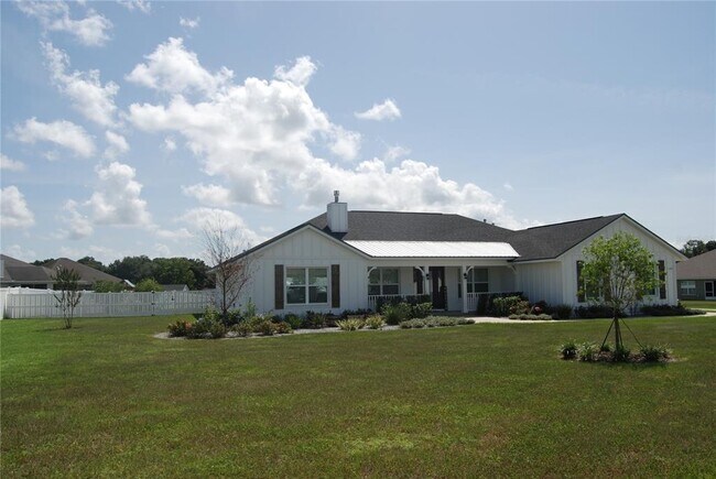 Foto del edificio - 1167 SE 63rd Ct Rd