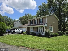 Building Photo - 10003 Five Oaks Rd