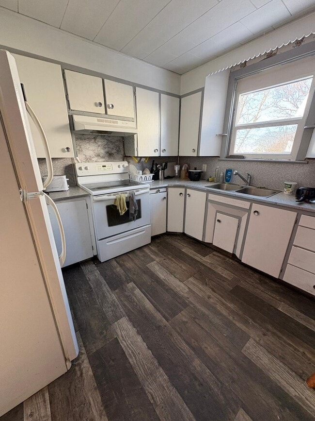 Building Photo - 24 Eddy St Building Photo - 24 Eddy St