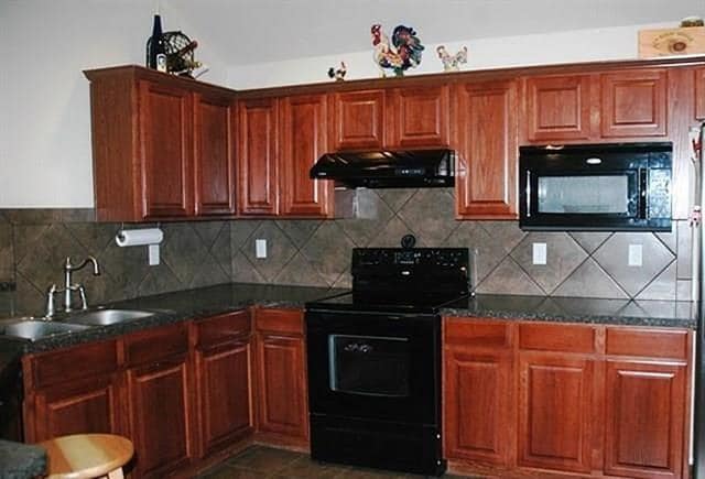 Building Photo - 713 Aries Dr