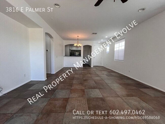 Foto del edificio - 3816 E Palmer St