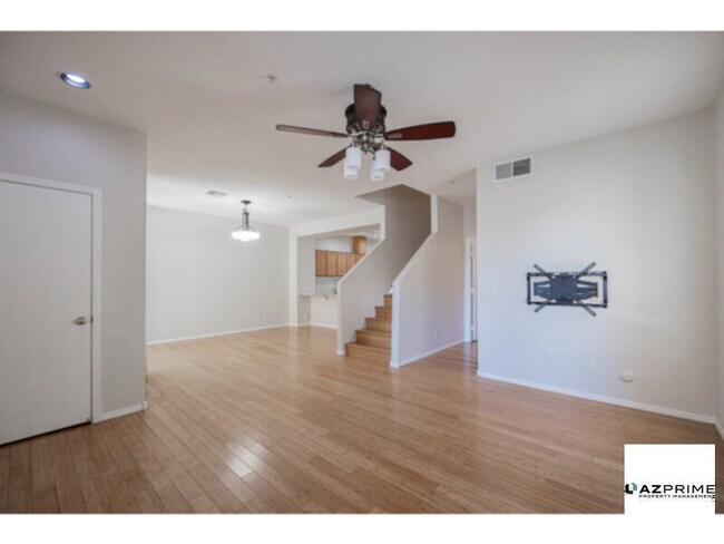 Foto del edificio - Escape the Ordinary in This Exquisite 3/3 ...