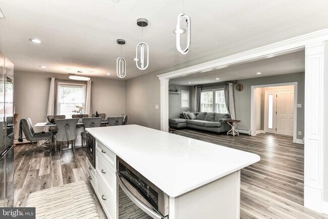 Foto del edificio - 3529 Woodburn Rd