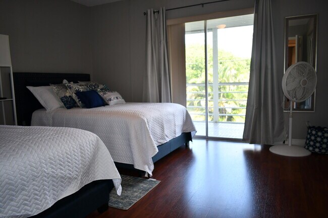 Foto del edificio - 2721 Garden Dr N