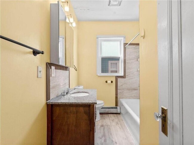 Foto del edificio - 131-133 Lenox Ave