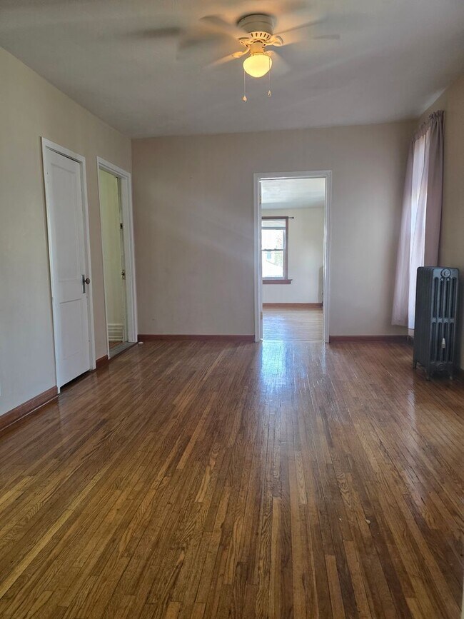 Foto del edificio - 711 W Water St