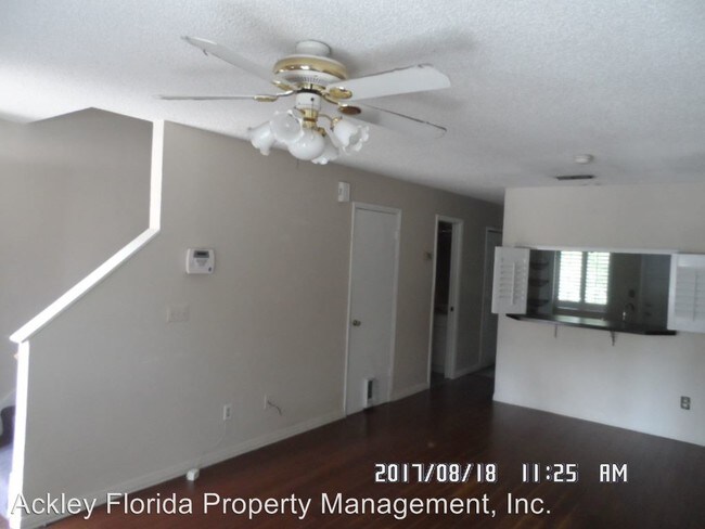 Building Photo - 275 Sandlewood Trl