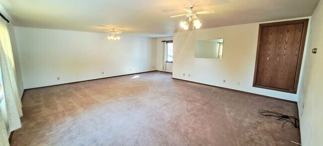 Building Photo - 111 Owsley Ln
