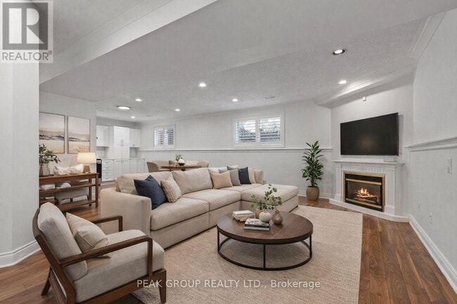 Building Photo - 3387 Cardinal Dr