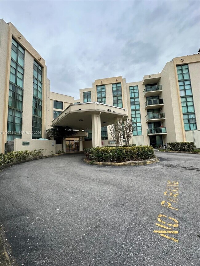 Foto del edificio - 2055 SW 122nd Ave