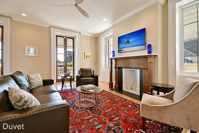 Foto del edificio - 8 br, 7 bath House - 729 East Bay Street