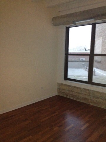 Foto del edificio - 4015 N Milwaukee Ave