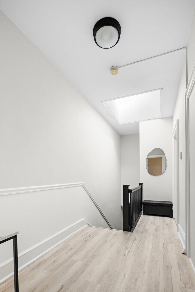 Foto del edificio - 731 Anderson Ave
