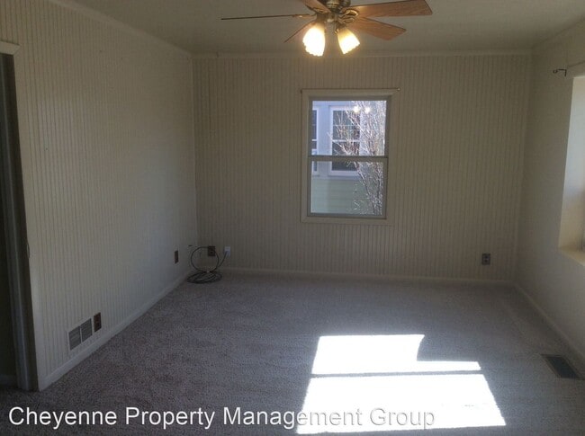 Building Photo - 3 br, 1 bath House - 1700 E 22nd St