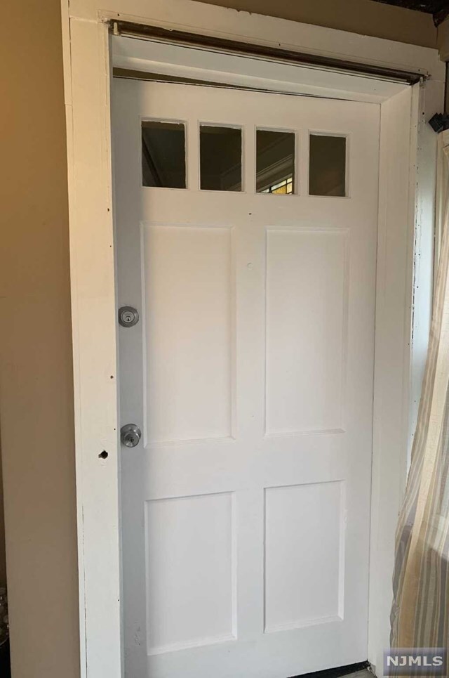 Building Photo - 322 New Milford Ave