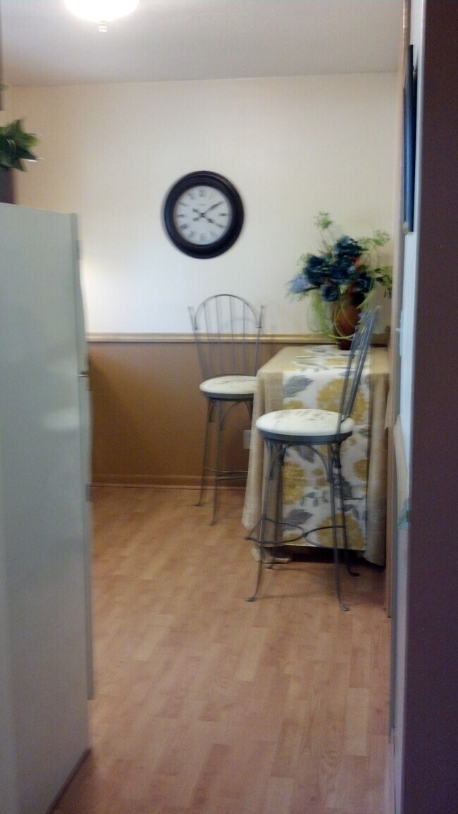 Eat In Kitchen - 2213 W Reservoir Blvd