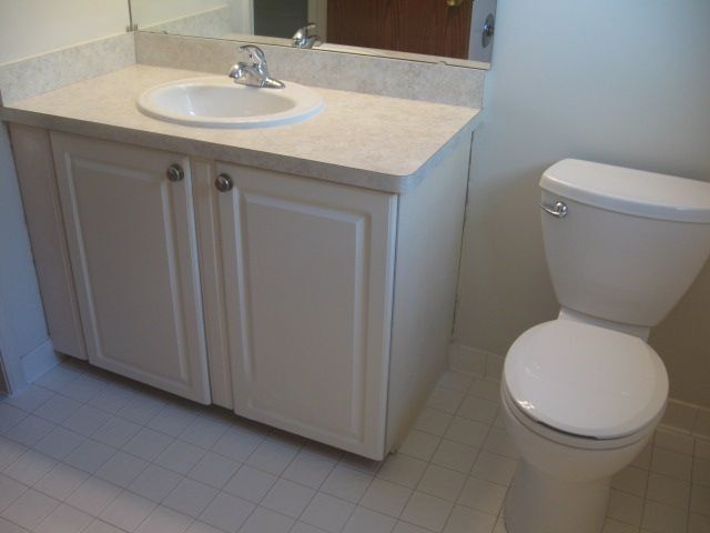 Foto del edificio - 23745 Middlebelt Rd