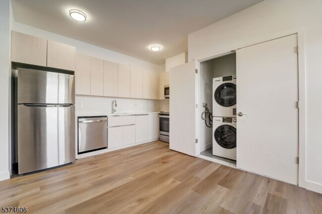 Foto del edificio - 48 Chadwick St